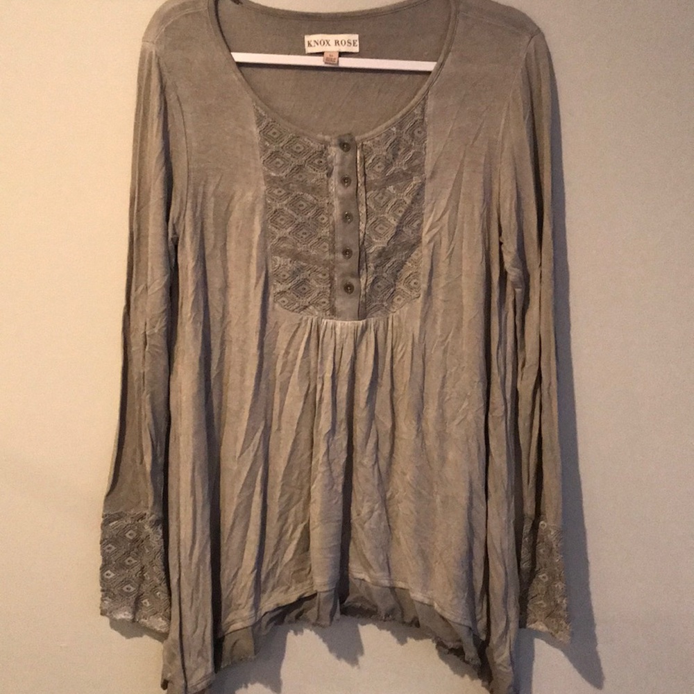 Gray long sleeve shirt with lace